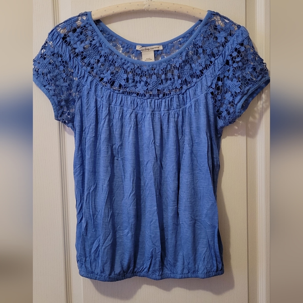 American rag floral blue top